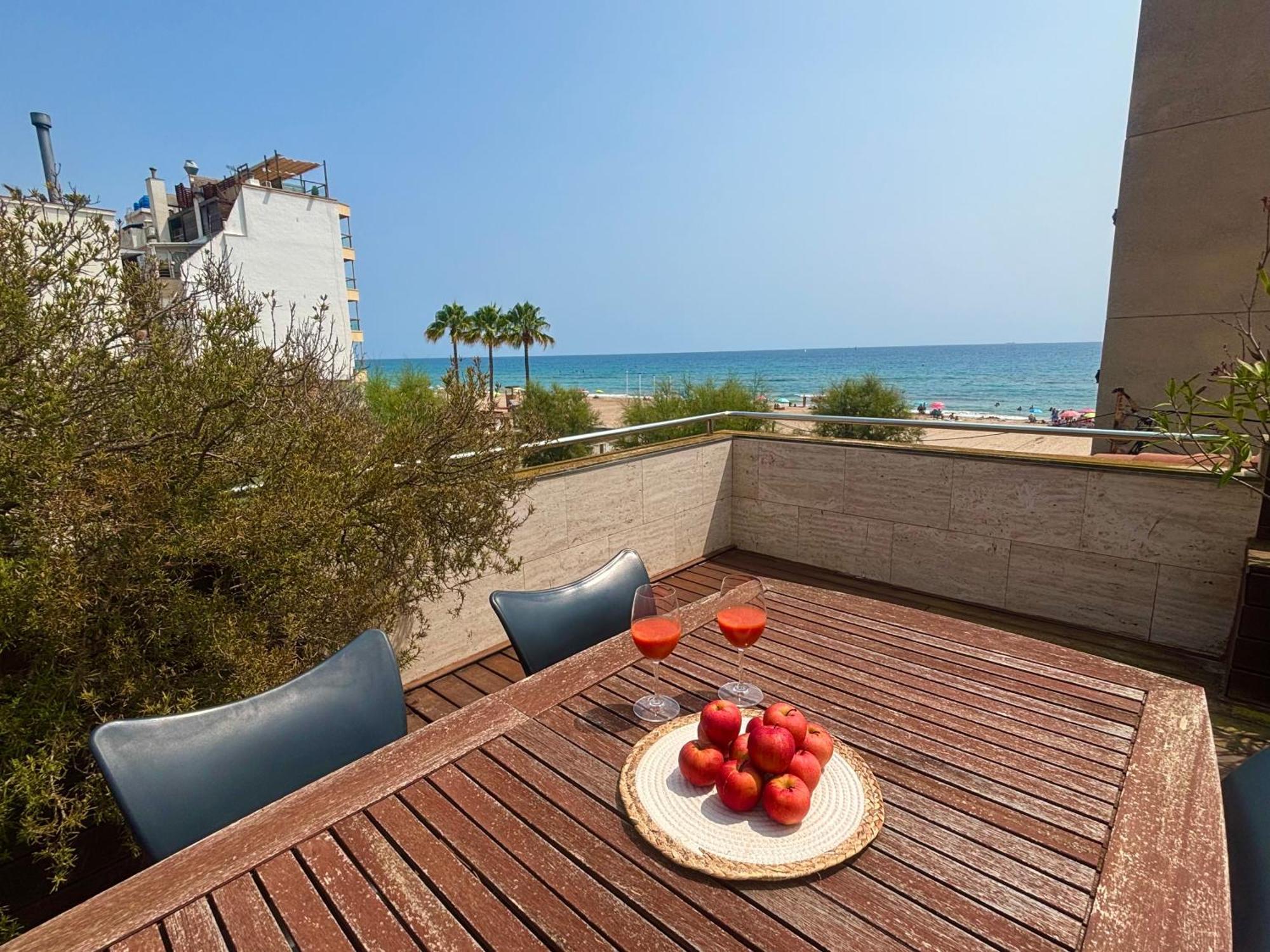 Increible Casa Frente Al Mar , Planta Baja Apartamento Torredembarra Exterior foto